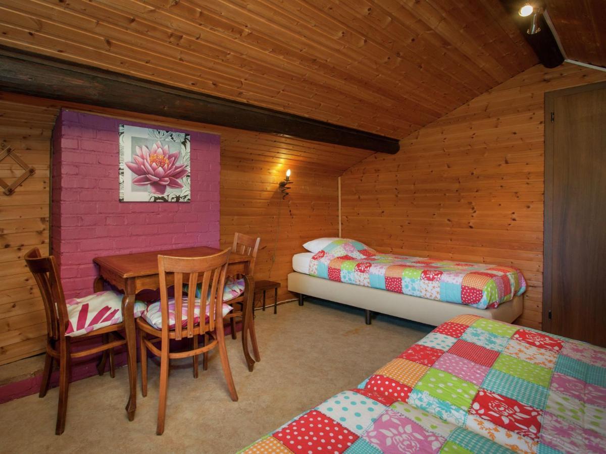 Open Wooden Chalet Built Against A Hill Francorchamps Εξωτερικό φωτογραφία